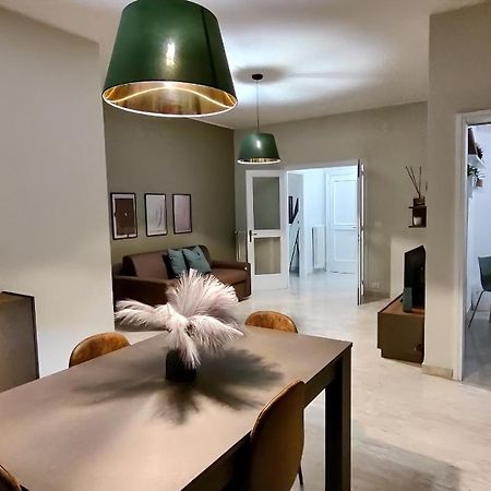 Fd Apartments - Zoe Prestigioso Appartamento Vicino Alla Stazione E Al Centro Монополи Экстерьер фото