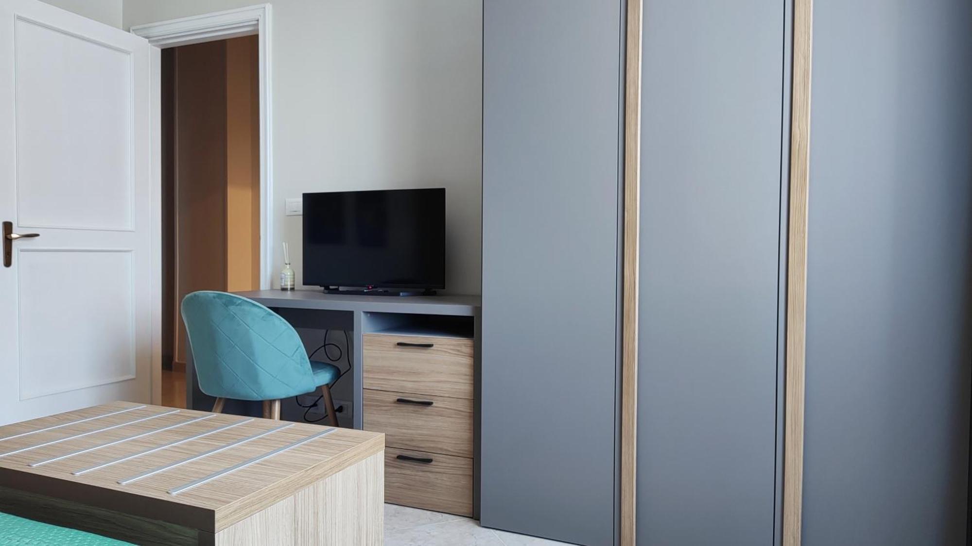 Fd Apartments - Zoe Prestigioso Appartamento Vicino Alla Stazione E Al Centro Монополи Экстерьер фото